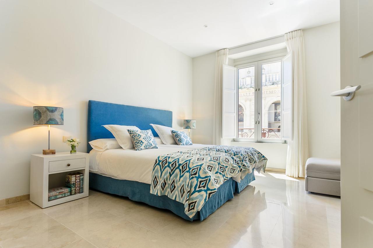 Apartamento Living By Cathedral إشبيلية المظهر الخارجي الصورة